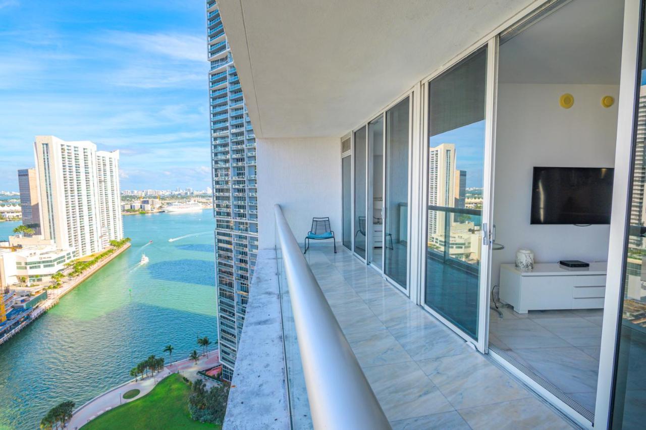 Icon Brickell Residences Miami Exterior photo